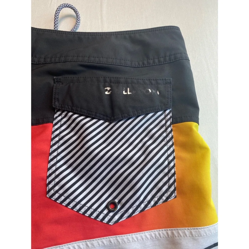 Billabong Platinum X Board Shorts Mens 32 Multi Color Block Striped Swim Trunks